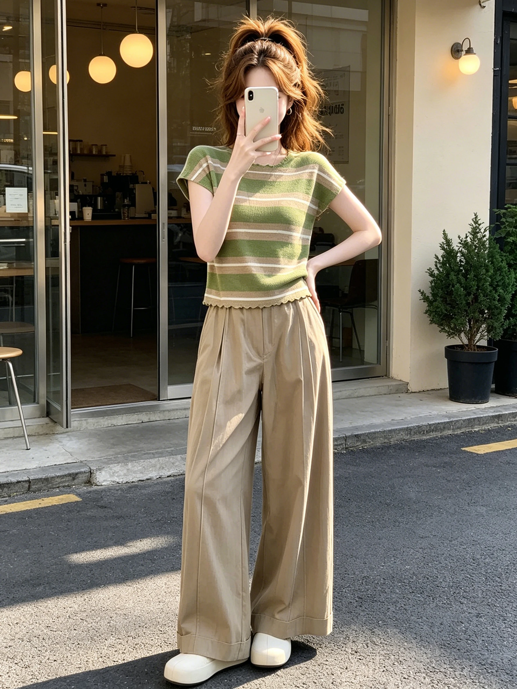 Summer Floral Lace Trim Knit Top And Wide Leg Pants Set Women's Casual Style Short Sleeve Striped Knitwear Ensemble
Summer Floral Lace Trim Knit Top And Wide Leg Pants Set Women's Casual Style Short Sleeve Striped Knitwear Ensemble