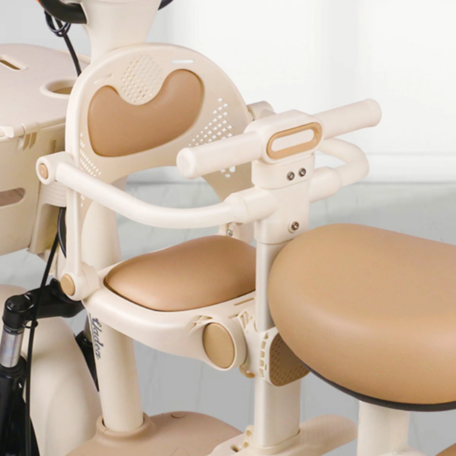 Electric Bike Child Seat No-Install Front Mount Child Bike Seat Transport Gear Backrest Footrest for Children
Electric Bike Child Seat No-Install Front Mount Child Bike Seat Transport Gear Backrest Footrest for Children