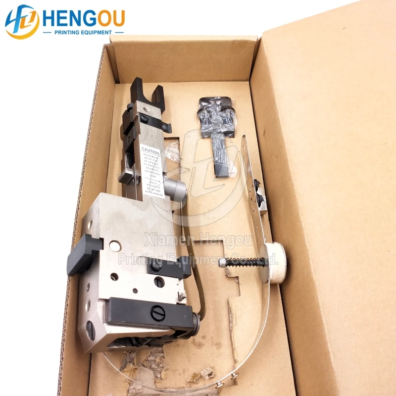 saddle stitch m2000 head double-head stapler 2000 Semi-automatic saddle stitching head
saddle stitch m2000 head double-head stapler 2000 Semi-automatic saddle stitching head