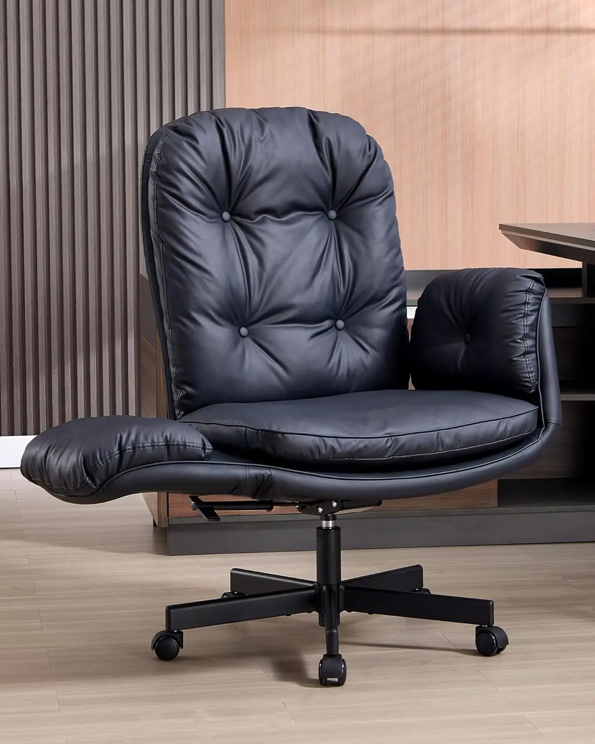 Executive Office Chair, Big & Tall 400 lbs Capacity, Wide Seat, PU Leather, 5-Gear Lay-Flat Armrests (90°–180°) Black
Executive Office Chair, Big & Tall 400 lbs Capacity, Wide Seat, PU Leather, 5-Gear Lay-Flat Armrests (90°–180°) Black