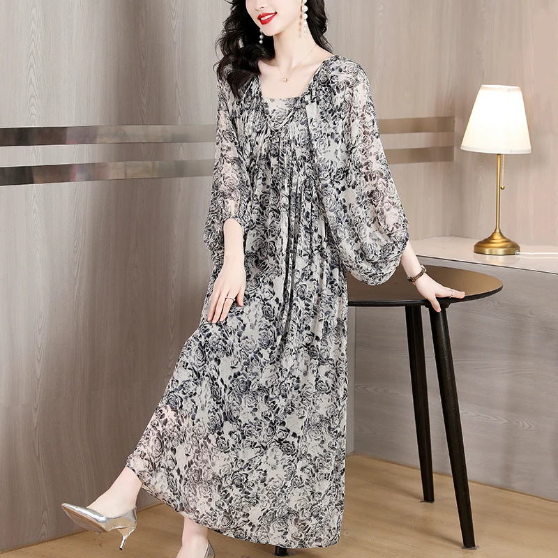 Spring And Summer 2023 New Style Silk Long-Sleeved French Vintage Floral Dress Loose Large Print Slim Large Swing Dress
Spring And Summer 2023 New Style Silk Long-Sleeved French Vintage Floral Dress Loose Large Print Slim Large Swing Dress