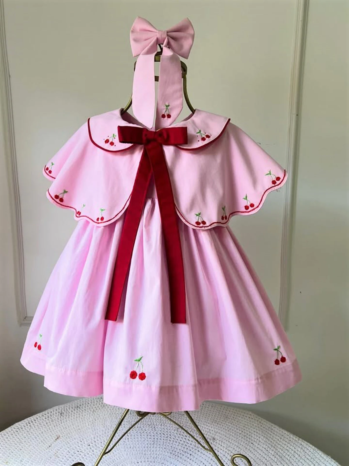 Summer Girl Sweet Cherry Embroidered Bow Pink Shawl Dress For Casual Party Birthday Wedding Photography B609
Summer Girl Sweet Cherry Embroidered Bow Pink Shawl Dress For Casual Party Birthday Wedding Photography B609