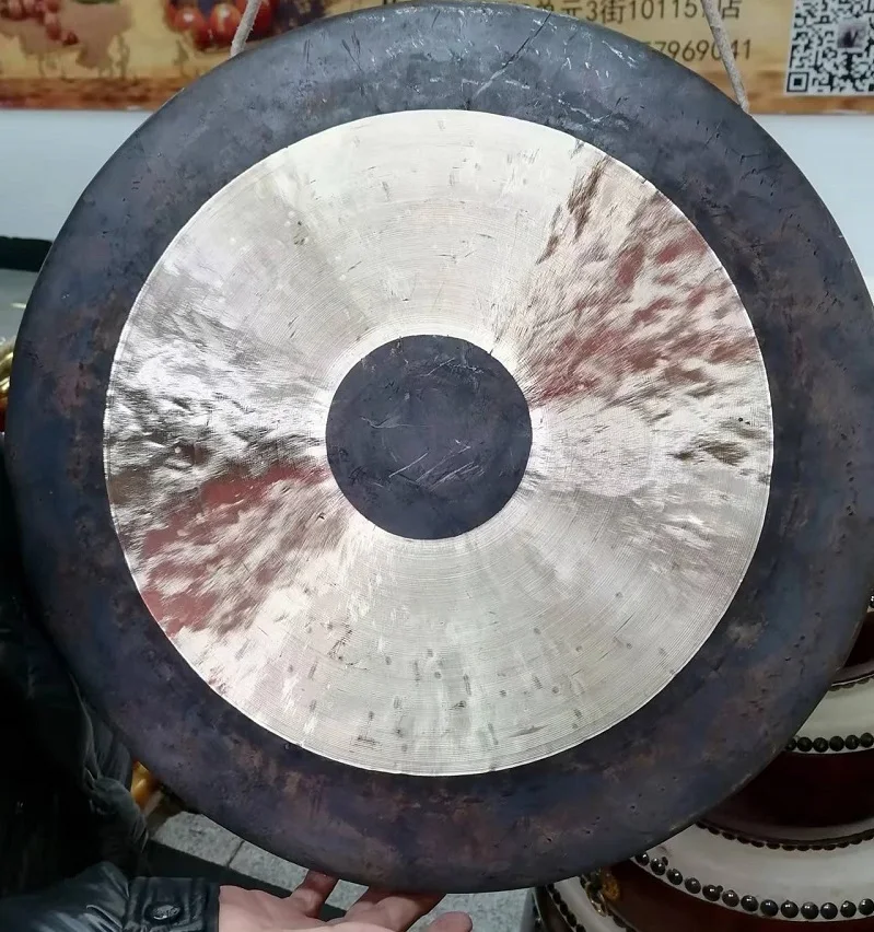2025 Custom Handmade High Quality Gong Chinese Traditional Gong & Cymbals With Diameter 36 Cm 40 45 60 65 70 75 80 Cm 1 M
2025 Custom Handmade High Quality Gong Chinese Traditional Gong & Cymbals With Diameter 36 Cm 40 45 60 65 70 75 80 Cm 1 M