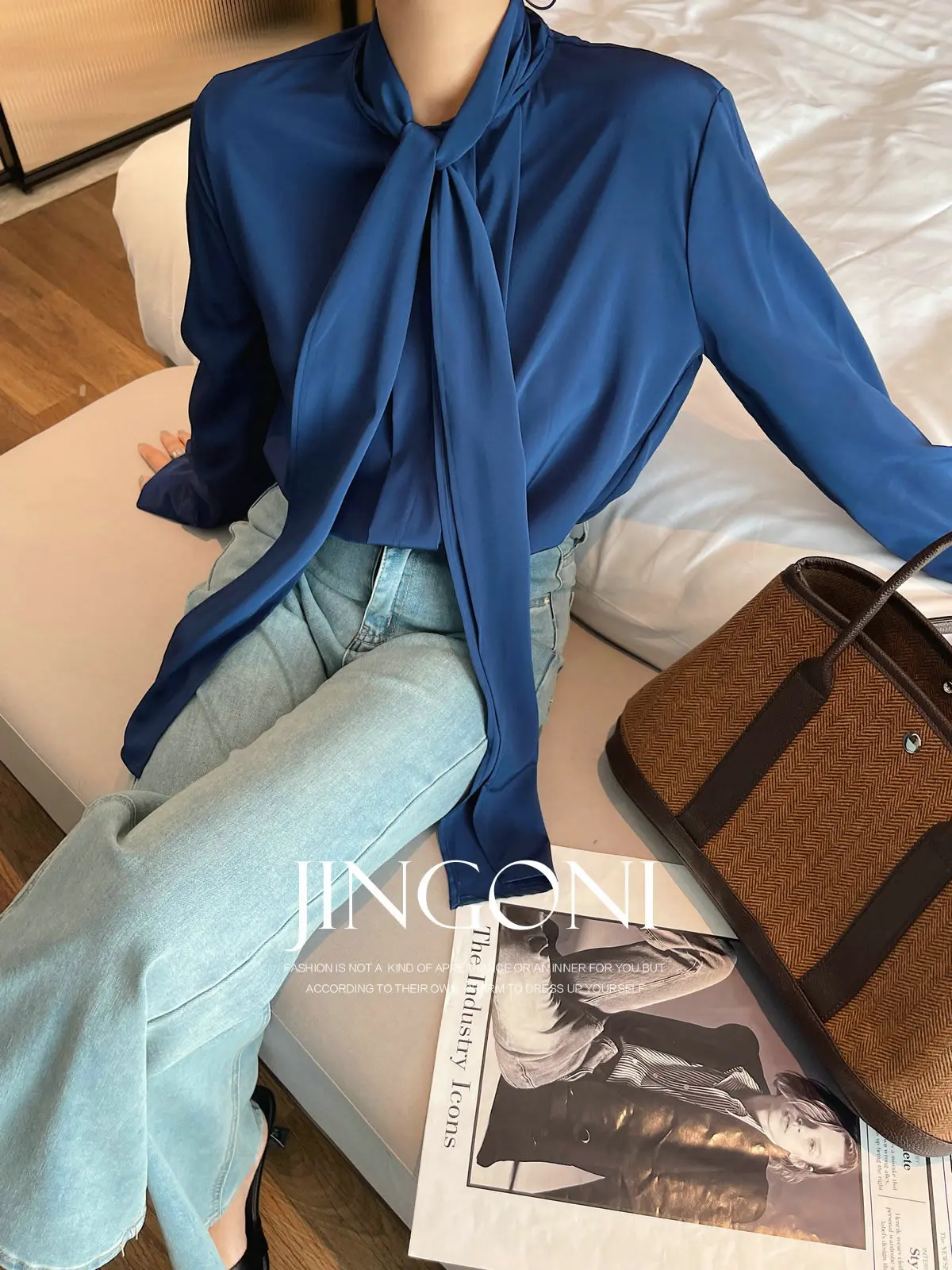 Lolita Shirt Blouse Tops Y2K Women Clothing 2025 Spring Trend Long Sleeve Korean Fashion Style Vintage Elegant New Luxury Chic
Lolita Shirt Blouse Tops Y2K Women Clothing 2025 Spring Trend Long Sleeve Korean Fashion Style Vintage Elegant New Luxury Chic