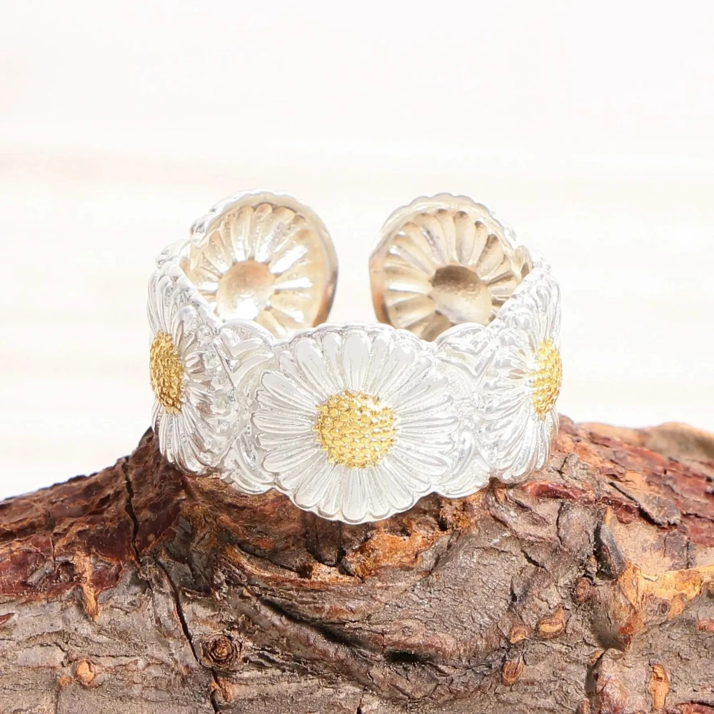 Модные украшения, новое двухцветное кольцо с листьями лотоса и ромашки, идеально подходит для летних пляжных праздников
Модные украшения, новое двухцветное кольцо с листьями лотоса и ромашки, идеально подходит для летних пляжных праздников