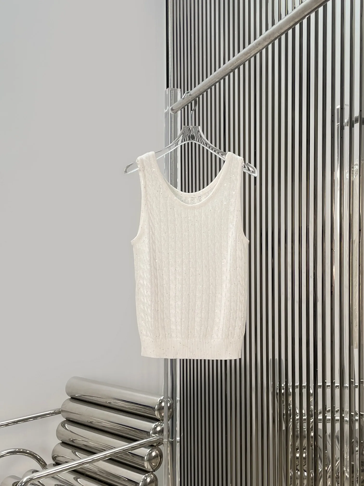 Slimming round Neck Sleeveless Glitter Linen Knitted Vest Women's Fashionable Versatile Short Style Commute Wind Summer New A...
Slimming round Neck Sleeveless Glitter Linen Knitted Vest Women's Fashionable Versatile Short Style Commute Wind Summer New A...