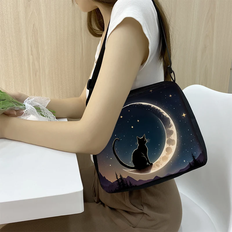 Fantasy Magic Black Cat Sitting on Moon Graphic Shoulder Bags Women Handbag Casual Totes Phone Wallet Storage Bags for Travel
Fantasy Magic Black Cat Sitting on Moon Graphic Shoulder Bags Women Handbag Casual Totes Phone Wallet Storage Bags for Travel