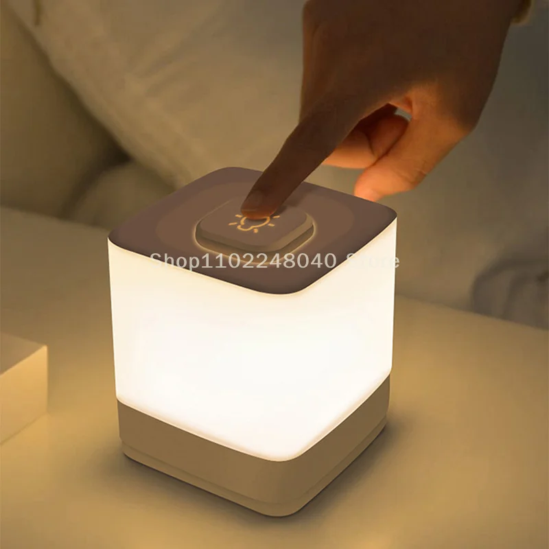 Сенсорный ночник USB светодиодный светильник с дистанционным управлением переключатель перезаряжаемый трехцветный светильник для спальни портативный стол прикроватный ночник
Сенсорный ночник USB светодиодный светильник с дистанционным управлением переключатель перезаряжаемый трехцветный светильник для спальни портативный стол прикроватный ночник