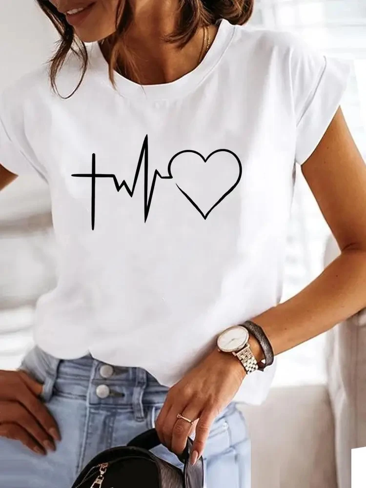 y2k Love Style Trend Симпатичная футболка с короткими рукавами и принтом 90-х годов Футболка женская Футболка с графическим рисунком Летняя одежда Модный женский топ
y2k Love Style Trend Симпатичная футболка с короткими рукавами и принтом 90-х годов Футболка женская Футболка с графическим рисунком Летняя одежда Модный женский топ