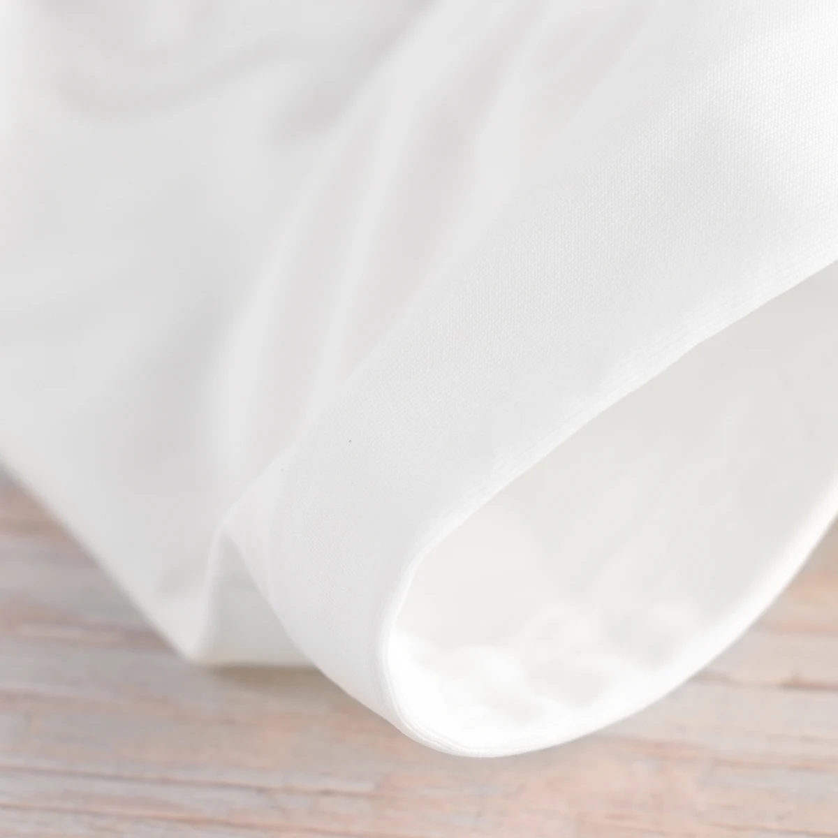 1Pcs High Waist Abdomen Shaping Safety Pants Underskirt Shorts Ice Silk Leggings Dress Anti-Emptied Pants for Women White Xl
1Pcs High Waist Abdomen Shaping Safety Pants Underskirt Shorts Ice Silk Leggings Dress Anti-Emptied Pants for Women White Xl