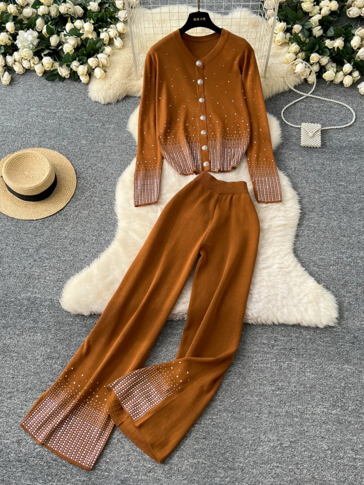 Diamond Two-piece Set Women Round Neck Knitted Cardigan High Waisted Loose Wide Leg Pants Autumdn Winter Streetwear Tracksuits
Diamond Two-piece Set Women Round Neck Knitted Cardigan High Waisted Loose Wide Leg Pants Autumdn Winter Streetwear Tracksuits