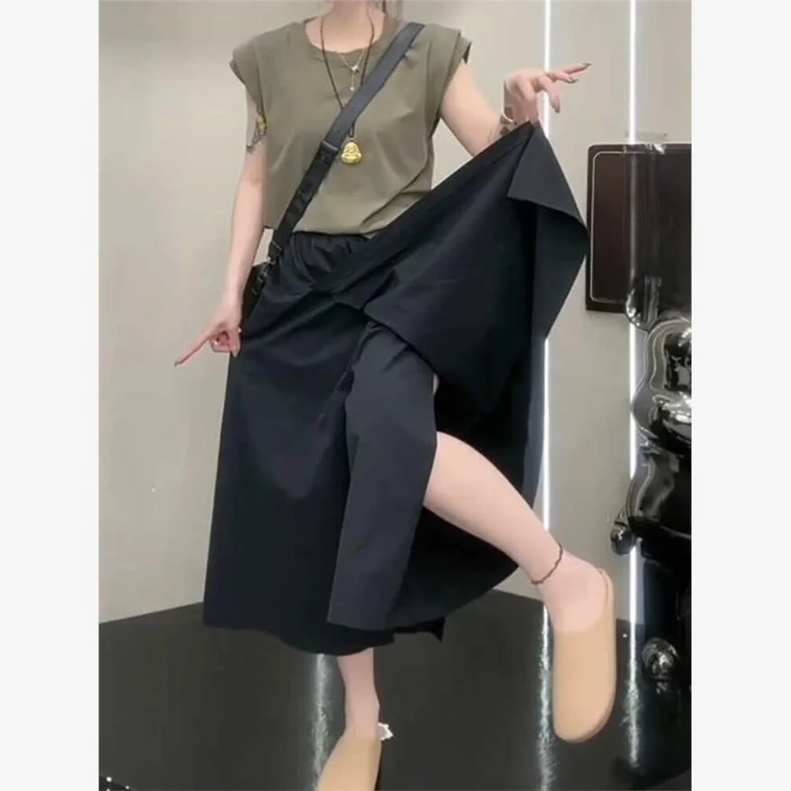 High Waist Slit Wide Leg Pants Thin Summer Casual Skirt Pants Women plus Size Hip Thickening Slimming Eighteen Wide Leg Pants
High Waist Slit Wide Leg Pants Thin Summer Casual Skirt Pants Women plus Size Hip Thickening Slimming Eighteen Wide Leg Pants