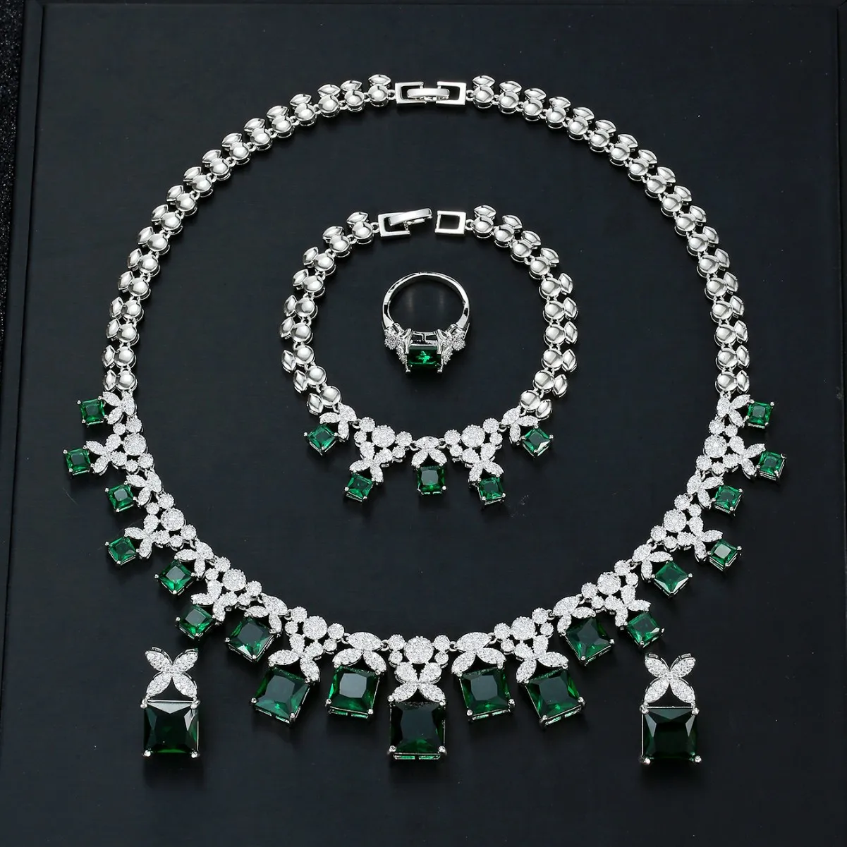 4pcs Jewelry Set Luxury Zirconia Purple Green Block Pendant Necklace Earrings Wedding Party jewelry sets
4pcs Jewelry Set Luxury Zirconia Purple Green Block Pendant Necklace Earrings Wedding Party jewelry sets