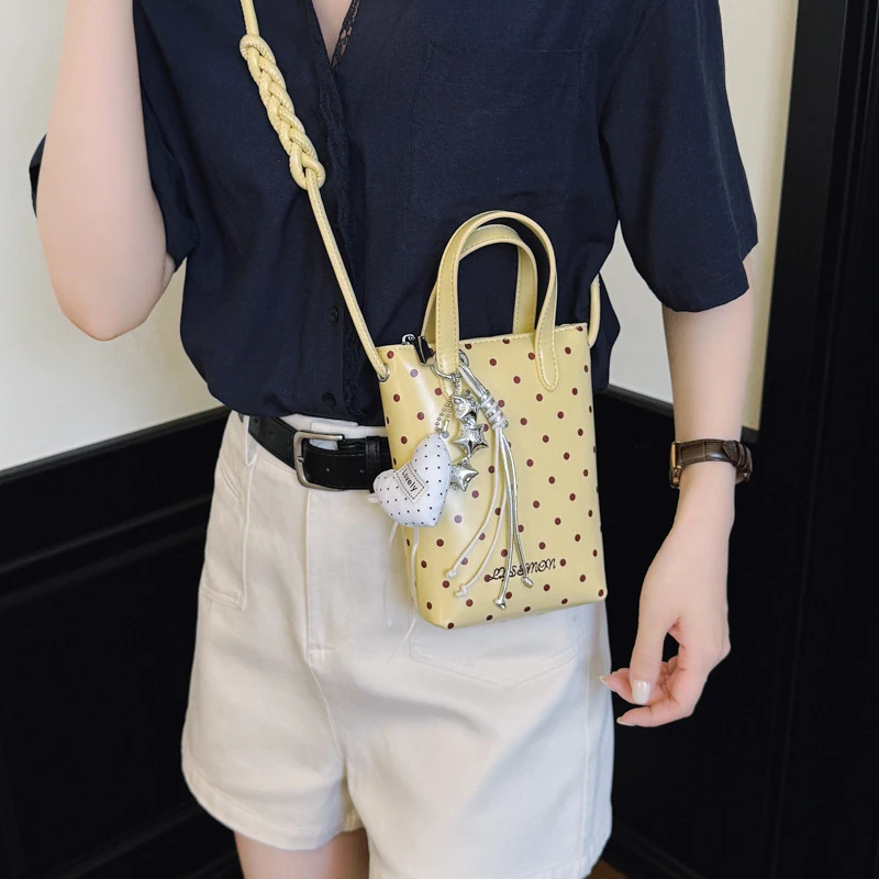 Korean Style Cute Polka Dot Mini Phone Bag Women's Small Crossbody Bag Versatile Square Bag Unique Fashion Single Shoulder Bag
Korean Style Cute Polka Dot Mini Phone Bag Women's Small Crossbody Bag Versatile Square Bag Unique Fashion Single Shoulder Bag