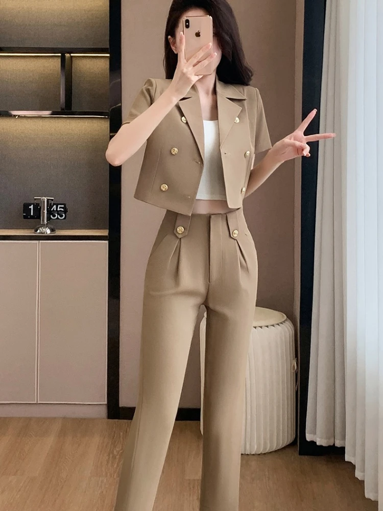 Suit jacket women's short summer high-end professional top pants fashionable casual commute short sleeved suit set
Suit jacket women's short summer high-end professional top pants fashionable casual commute short sleeved suit set