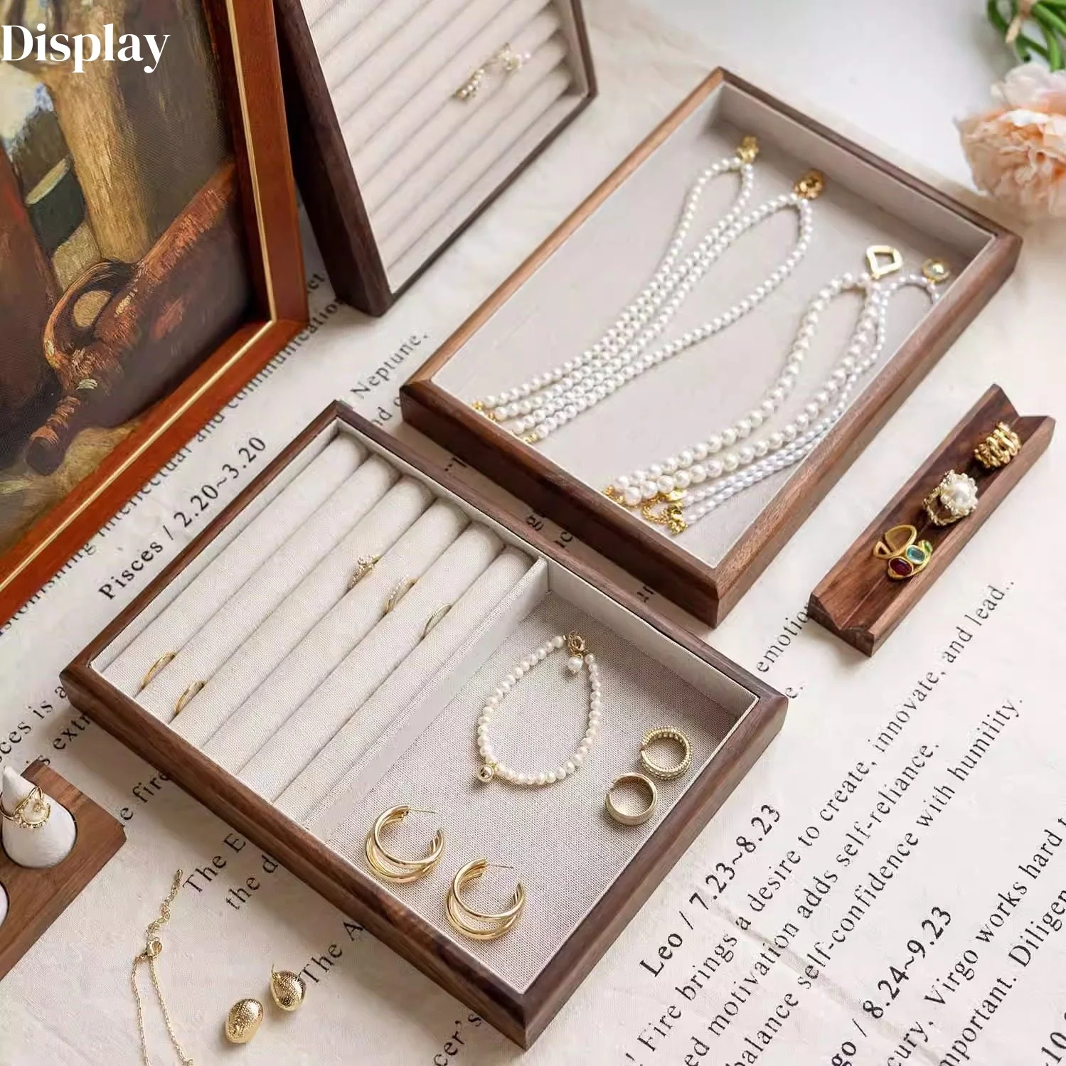 Многофункциональный органайзер из орехового дерева и льна для украшений: подставка для колье, серег, а также реквизит для фотосъемки
Многофункциональный органайзер из орехового дерева и льна для украшений: подставка для колье, серег, а также реквизит для фотосъемки