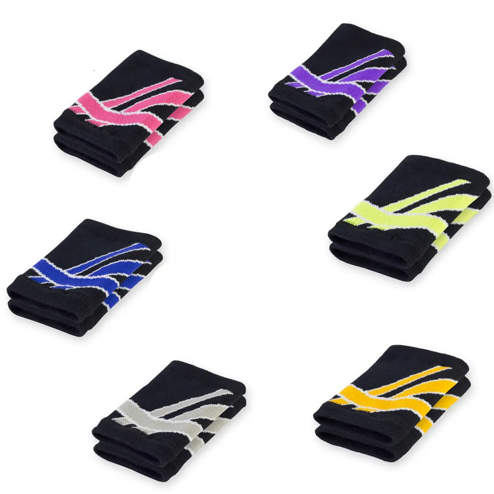 Пара спортивных эластичных компрессионных дышащих защитных браслетов для запястий для баскетбола, тренировок, фитнеса, активного отдыха и занятий в помещении
Пара спортивных эластичных компрессионных дышащих защитных браслетов для запястий для баскетбола, тренировок, фитнеса, активного отдыха и занятий в помещении