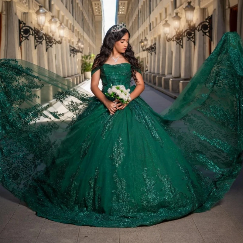 Emerald Green Shiny Quinceanera Dresses Off The Shoulder Sequin Applique Lace Beading Crystal Bow Party Birthday Sweet 16 Dress
Emerald Green Shiny Quinceanera Dresses Off The Shoulder Sequin Applique Lace Beading Crystal Bow Party Birthday Sweet 16 Dress