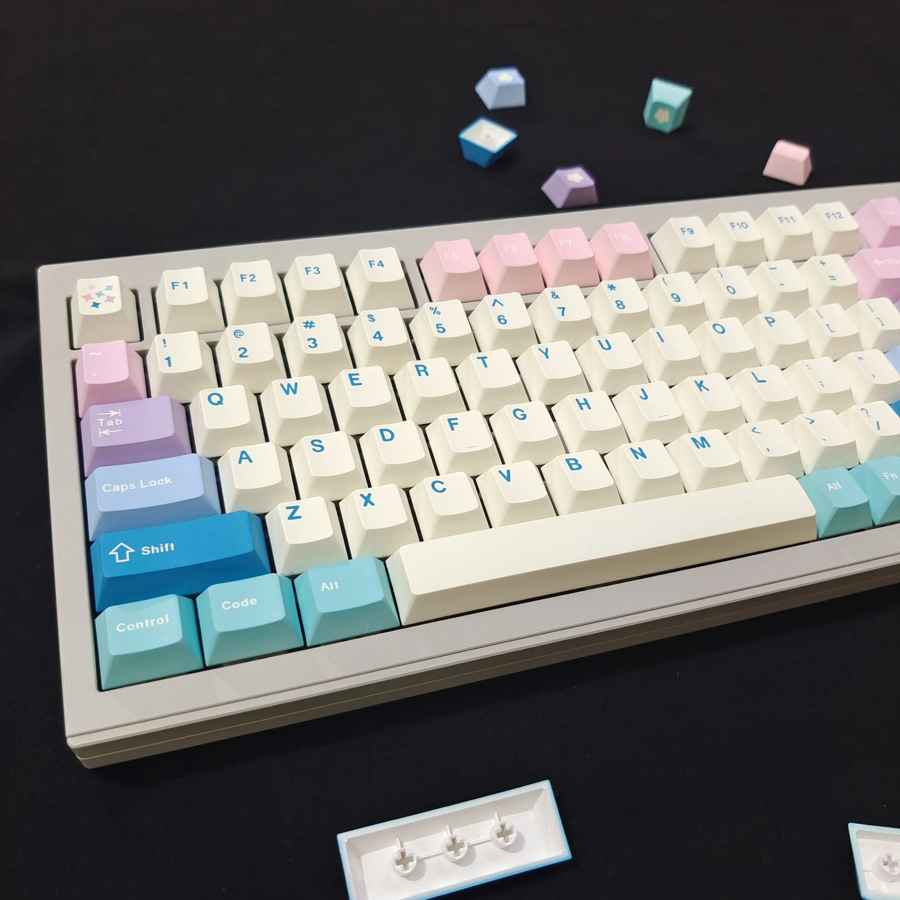 Gradual change full set of mechanical keyboard keycaps PBT sublimation cherry original height
Gradual change full set of mechanical keyboard keycaps PBT sublimation cherry original height
