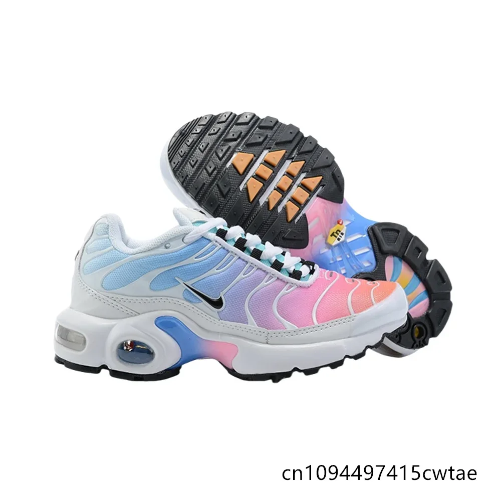 Nike Air Max Plus повседневные удобные износостойкие дышащие универсальные винтажные спортивные кроссовки детские сине-оранжевые с градиентом
Nike Air Max Plus повседневные удобные износостойкие дышащие универсальные винтажные спортивные кроссовки детские сине-оранжевые с градиентом