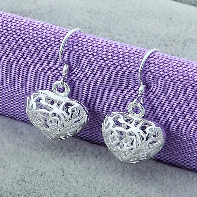 925 Sterling Silver Hollow Heart Stud Earrings For Women Wedding Party Gift Accessories Fashion Jewelry
925 Sterling Silver Hollow Heart Stud Earrings For Women Wedding Party Gift Accessories Fashion Jewelry