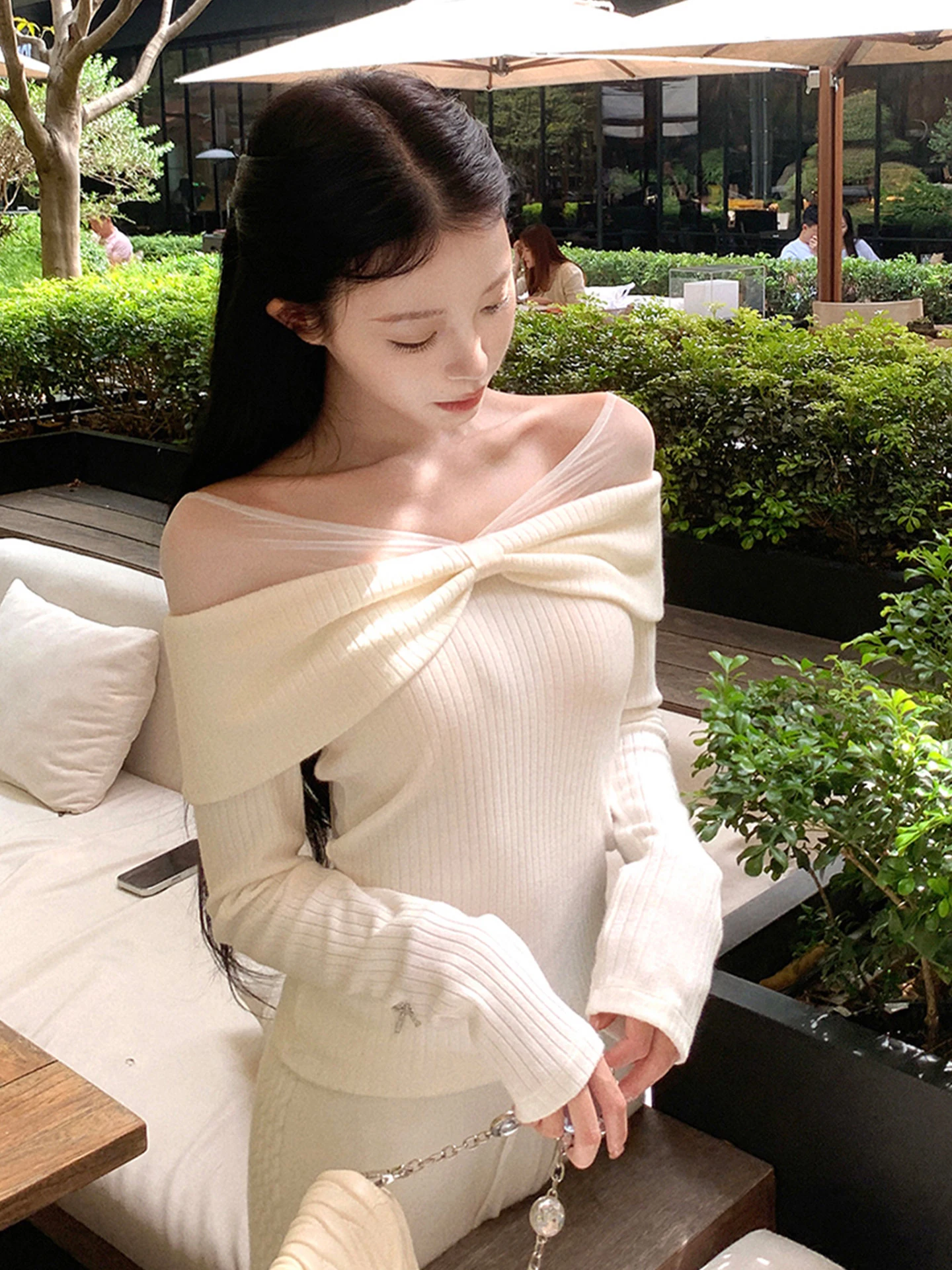 Sweet Pure Desire One-oulder Knitted Sweater Early Spring Slim Fit Small Size Absolutely Beautiful Top for Young Girls
Sweet Pure Desire One-oulder Knitted Sweater Early Spring Slim Fit Small Size Absolutely Beautiful Top for Young Girls