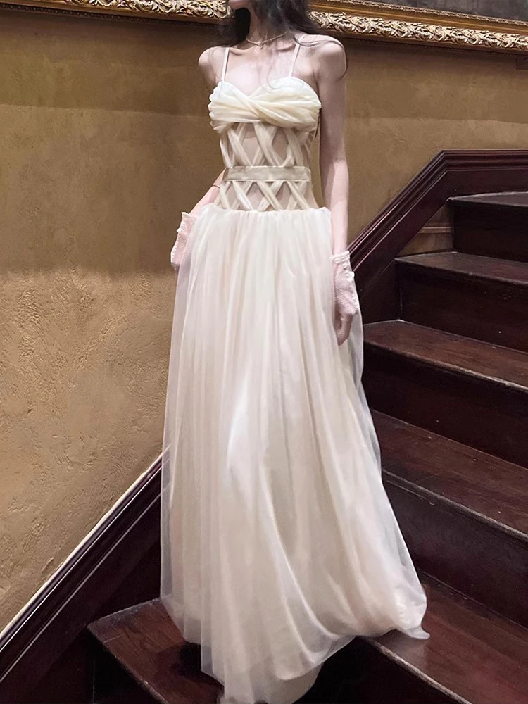 High Quality Mesh Strap Dresses Spring Women Sleeveless Chest Hugging Dress New Summer High Waist Elegant Long Suspender Dress
High Quality Mesh Strap Dresses Spring Women Sleeveless Chest Hugging Dress New Summer High Waist Elegant Long Suspender Dress