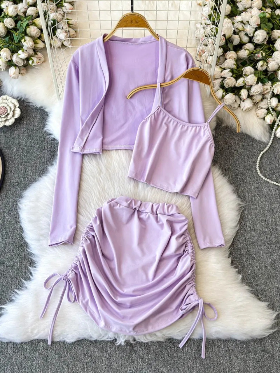 Foamlina Casual Suit Women's Fashion Sports Bottom Sling Vest + Cardigan Jacket + Drawstring Skinny Skirt Three-piece Set
Foamlina Casual Suit Women's Fashion Sports Bottom Sling Vest + Cardigan Jacket + Drawstring Skinny Skirt Three-piece Set