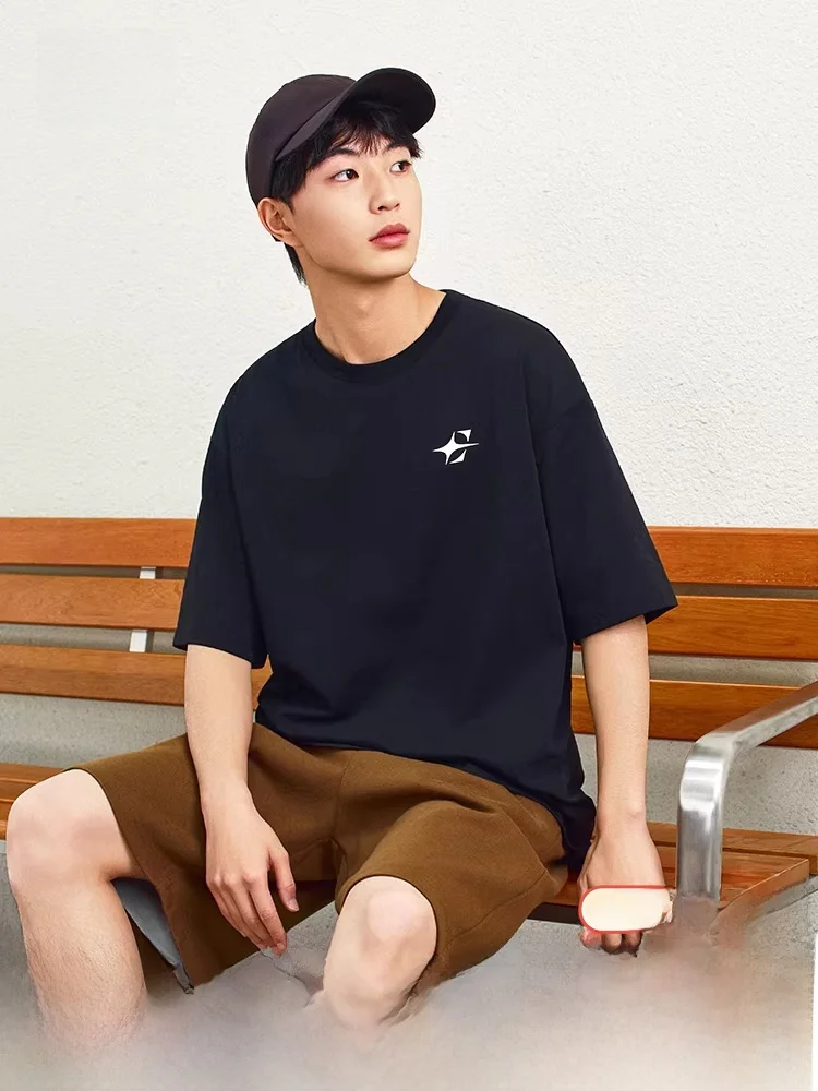 American Retro High Street Men's Loose Breathable Casual ort Sve T-irt Autumn Versatile Sportswear Top
American Retro High Street Men's Loose Breathable Casual ort Sve T-irt Autumn Versatile Sportswear Top