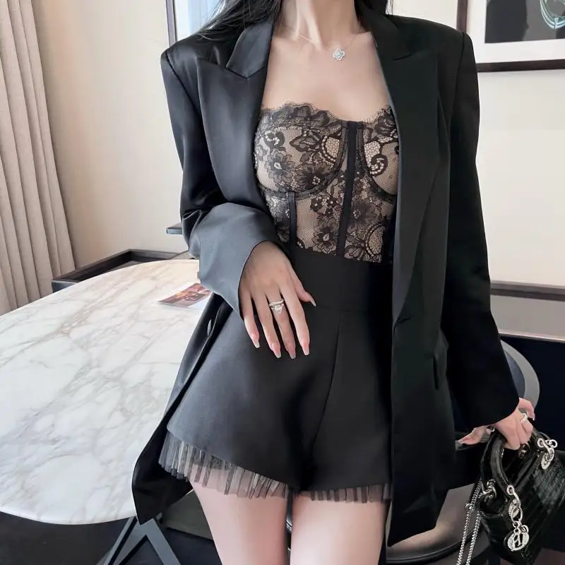 Pink Xiaoxiangfeng Small Blazer Women's 2026 Spring New Acetic Acid Pendant Celebrity Fried Street Fashion Suit
Pink Xiaoxiangfeng Small Blazer Women's 2026 Spring New Acetic Acid Pendant Celebrity Fried Street Fashion Suit