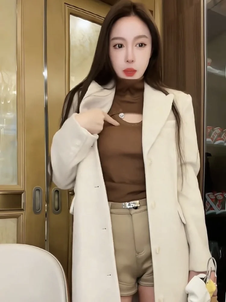 Женский вязаный свитер Tianjiao: длинный рукав, высокий воротник, облегающий крой, украшенный стразами, из смесовой шерсти, модный, осенний...
Женский вязаный свитер Tianjiao: длинный рукав, высокий воротник, облегающий крой, украшенный стразами, из смесовой шерсти, модный, осенний...