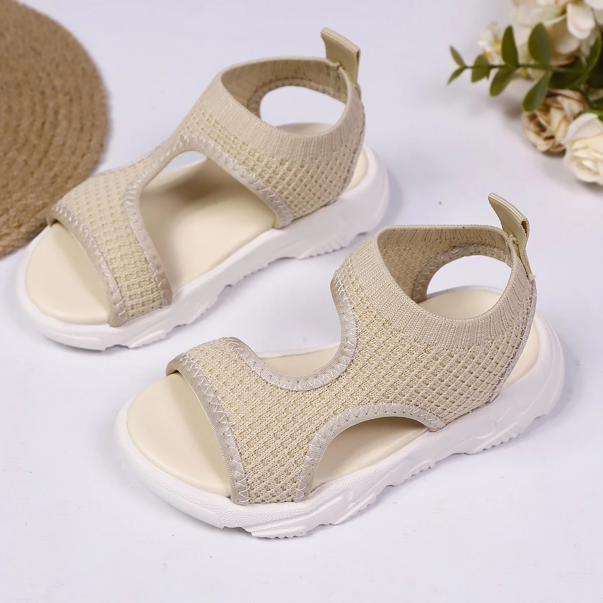 Toddler Kids Boys Girls Beige Knitted Mesh Sandals Breathable Open Toe Non-Slip Thick Sole for Summer Indoor Outdoor Daily Use
Toddler Kids Boys Girls Beige Knitted Mesh Sandals Breathable Open Toe Non-Slip Thick Sole for Summer Indoor Outdoor Daily Use