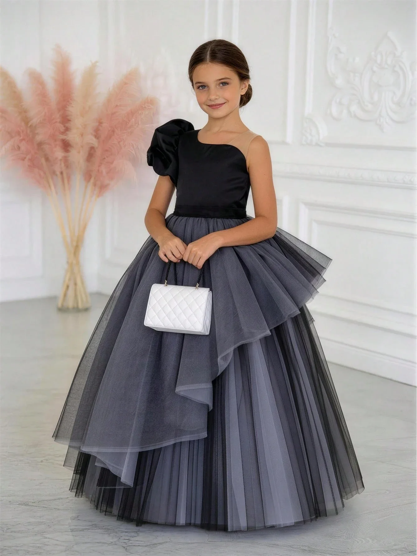 Black Petal Sleeve Tulle Ball Gown Dress For Formal Party Prom Wedding
Black Petal Sleeve Tulle Ball Gown Dress For Formal Party Prom Wedding