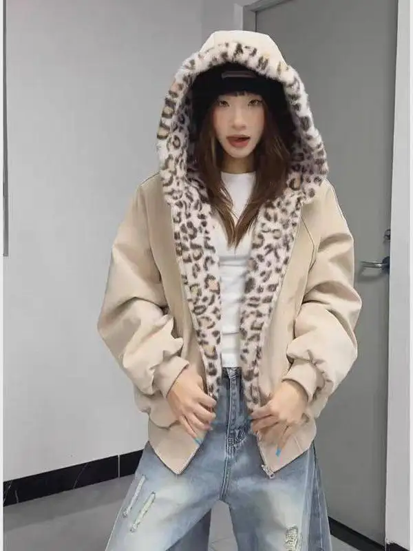 Коричневая двусторонняя куртка с леопардовым принтом и капюшоном, мужская зимняя утепленная куртка на флисовой подкладке из хлопка и искусственной кожи
Коричневая двусторонняя куртка с леопардовым принтом и капюшоном, мужская зимняя утепленная куртка на флисовой подкладке из хлопка и искусственной кожи