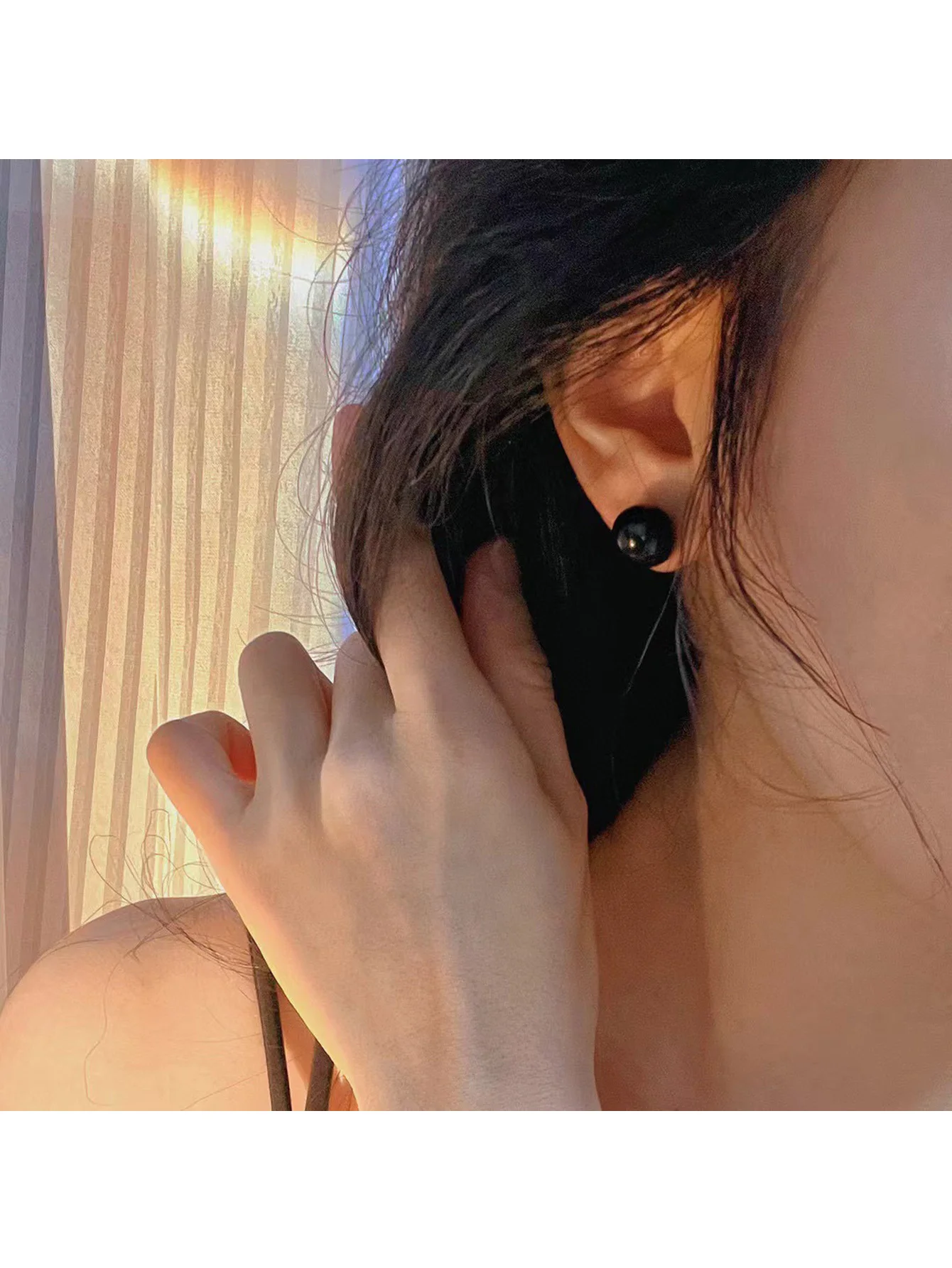 natural 8mm round black agate and 14KGP stud earrings 1 pair jewelry for women daily life or party
natural 8mm round black agate and 14KGP stud earrings 1 pair jewelry for women daily life or party