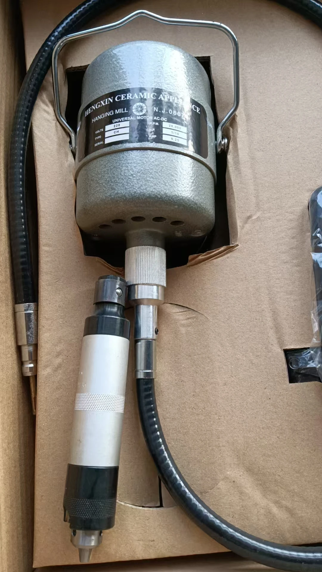 550W Pendant Grinder & Engraver for Jewelry, Watch Buckles, Luxury Polishing, and Drilling
550W Pendant Grinder & Engraver for Jewelry, Watch Buckles, Luxury Polishing, and Drilling