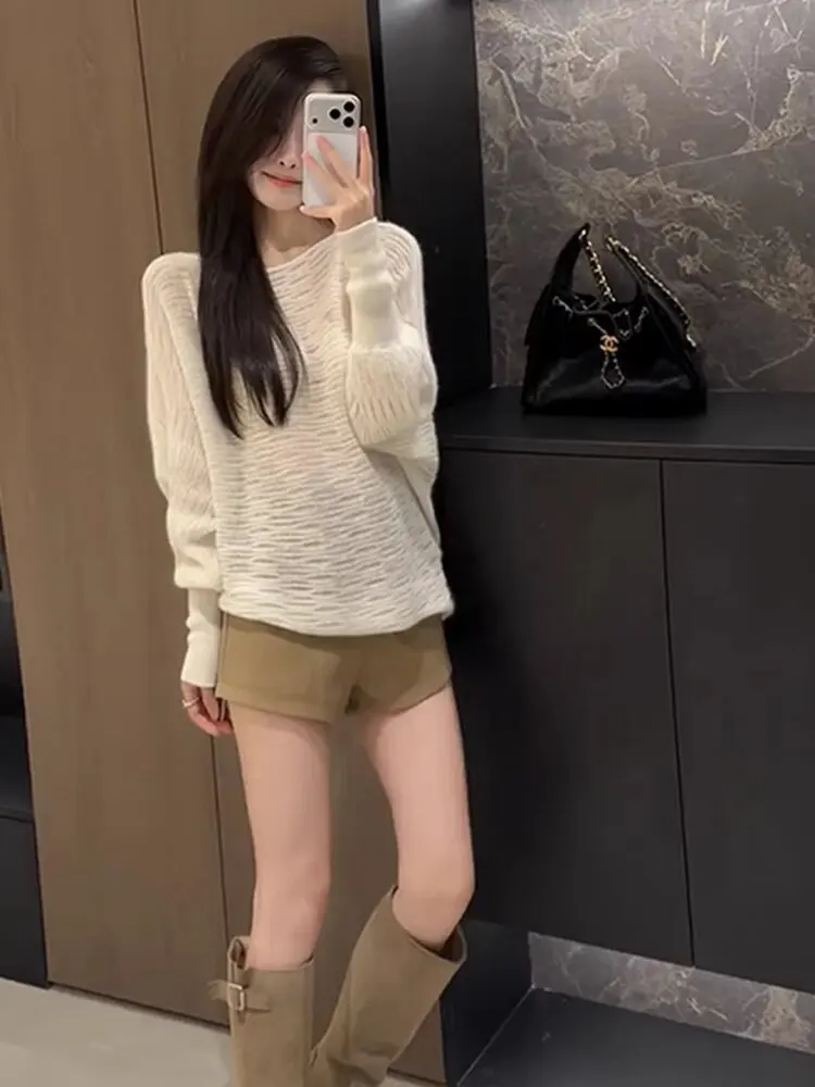 Fashionable Knitted High Waist Short Pants Set Women's Two-Piece Suit Casual Wear Comfortable Fit round Neck Long Sleeve T-Shirt
Fashionable Knitted High Waist Short Pants Set Women's Two-Piece Suit Casual Wear Comfortable Fit round Neck Long Sleeve T-Shirt