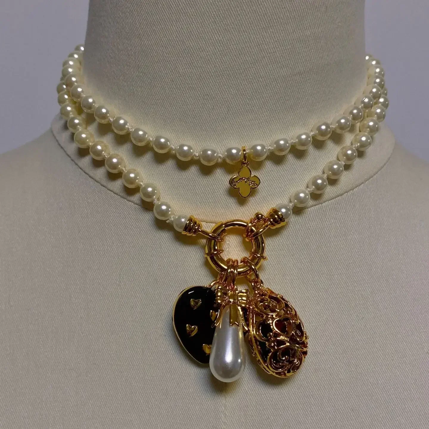 Винтажное длинное ожерелье с жемчужным сердцем высшего качества, цепочка для свитера, женская Европа, Америка, роскошные ювелирные тенденции
Винтажное длинное ожерелье с жемчужным сердцем высшего качества, цепочка для свитера, женская Европа, Америка, роскошные ювелирные тенденции
