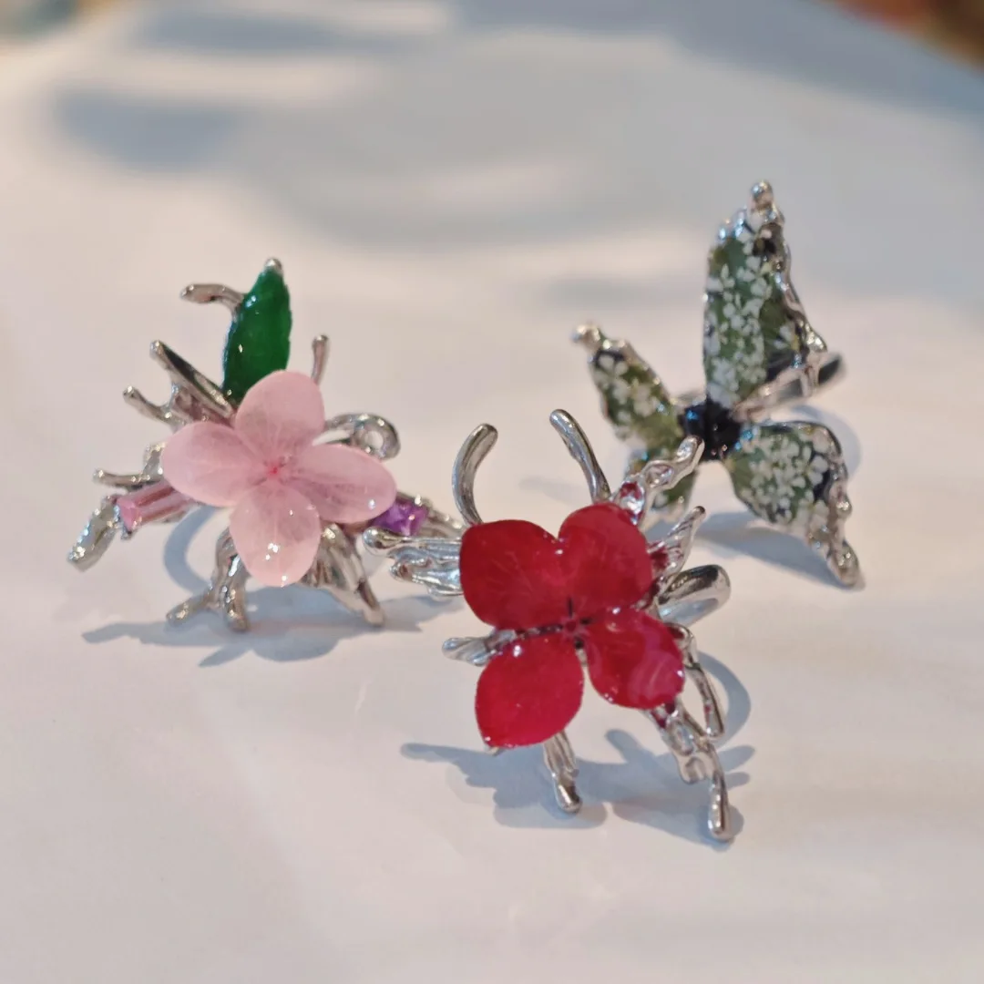 3265 Wholesale Handmade Eternal Flower Hydrangea Ring Alloy Butterfly Adjustable Ring Creative Christmas Birthday Gift Vintage
3265 Wholesale Handmade Eternal Flower Hydrangea Ring Alloy Butterfly Adjustable Ring Creative Christmas Birthday Gift Vintage