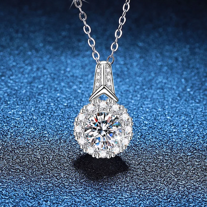 Silver Jewellery Moissanite 925 Silver Pendant Crown Round Bag Temperament Queen
Silver Jewellery Moissanite 925 Silver Pendant Crown Round Bag Temperament Queen