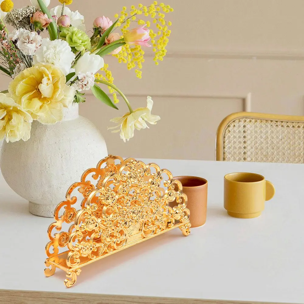 Держатель для салфеток в европейском стиле, настольный орнамент, металлический диспенсер для бумаги из цинкового сплава, элегантный органайзер для полотенец, золотая коробка для салфеток
Держатель для салфеток в европейском стиле, настольный орнамент, металлический диспенсер для бумаги из цинкового сплава, элегантный органайзер для полотенец, золотая коробка для салфеток