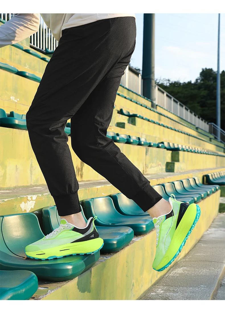 Outdoor sports shoes, carbon plate, marathon anti-slip, lightweight, popcorn-soled, shock-absorbing running shoes for men
Outdoor sports shoes, carbon plate, marathon anti-slip, lightweight, popcorn-soled, shock-absorbing running shoes for men