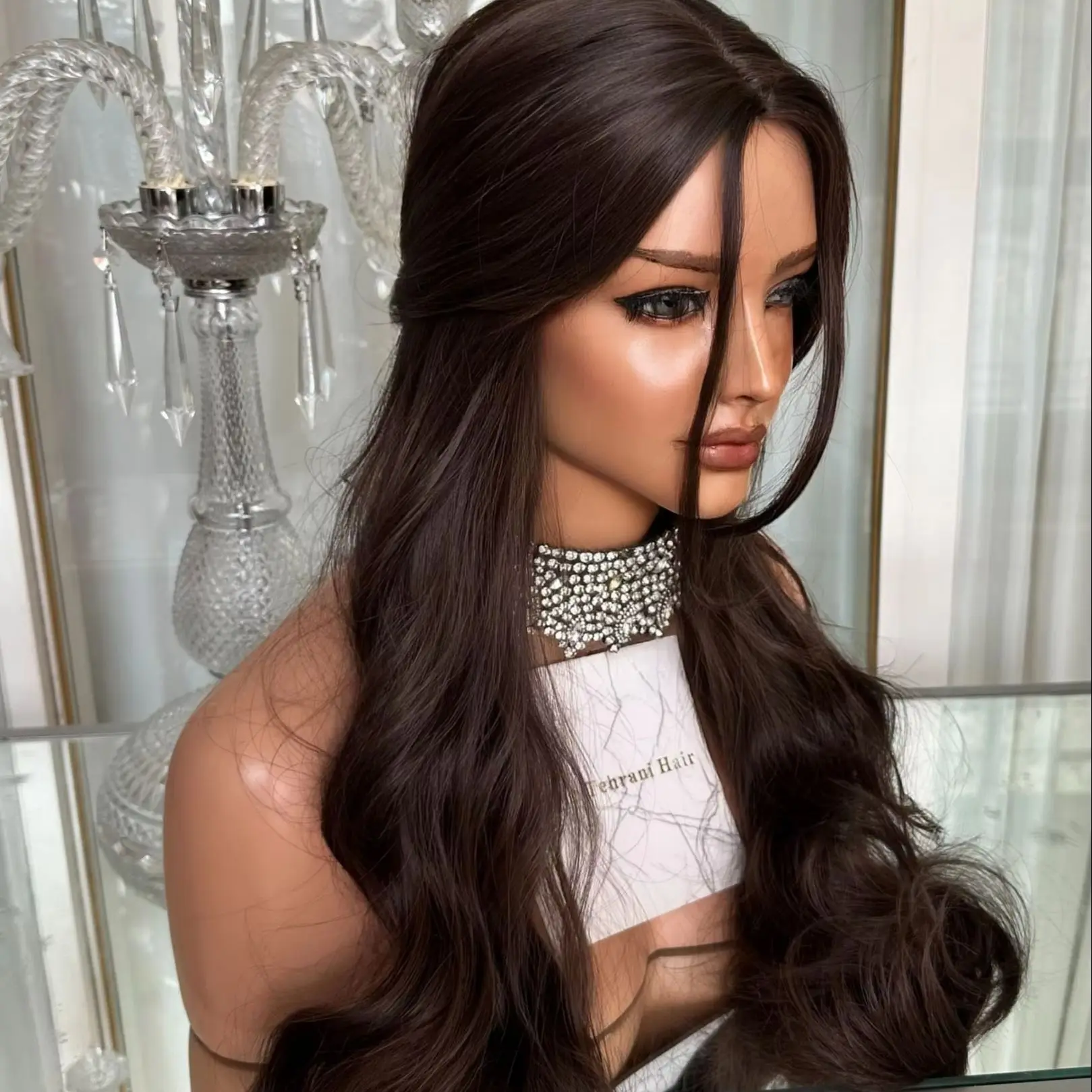 Природный темно-коричневый парик 13*4 HD с прозрачным кружевом, волнистый, без клея, с естественной линией роста волос, из термостойкого волокна, для женщин, готовый к носке
Природный темно-коричневый парик 13*4 HD с прозрачным кружевом, волнистый, без клея, с естественной линией роста волос, из термостойкого волокна, для женщин, готовый к носке