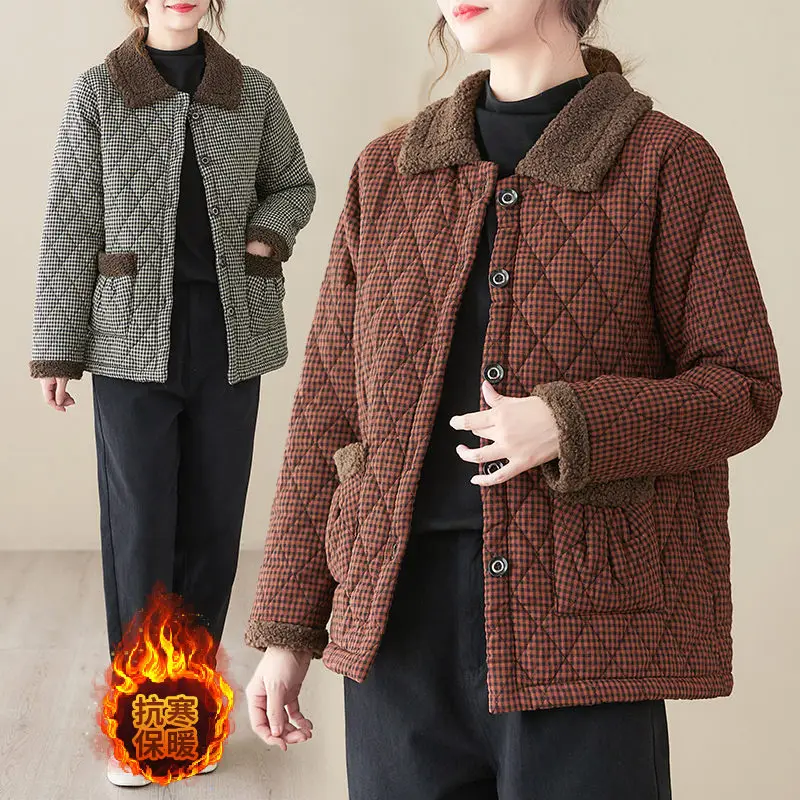 Oversized Women's Autumn Winter Warm Cotton Padded Jacket Lamb Fur Collar Female Fashion Single Breasted Casual Short Coat T846
Oversized Women's Autumn Winter Warm Cotton Padded Jacket Lamb Fur Collar Female Fashion Single Breasted Casual Short Coat T846
