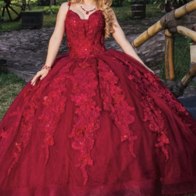 Red Shiny Quinceanera Dresses Ball Gown Off The Shoulder Applique Lace Beads Tull Sweet 16 Dress Vestidos 15 De Anos
Red Shiny Quinceanera Dresses Ball Gown Off The Shoulder Applique Lace Beads Tull Sweet 16 Dress Vestidos 15 De Anos