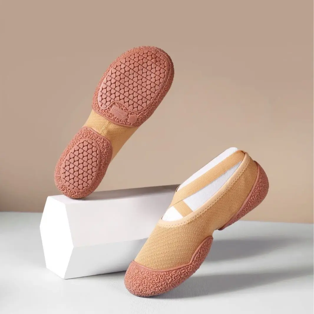 Домашние нескользящие спортивные балетки, танцевальные упражнения, эластичная танцевальная обувь на мягкой подошве, амортизирующая дышащая легкая обувь для йоги
Домашние нескользящие спортивные балетки, танцевальные упражнения, эластичная танцевальная обувь на мягкой подошве, амортизирующая дышащая легкая обувь для йоги