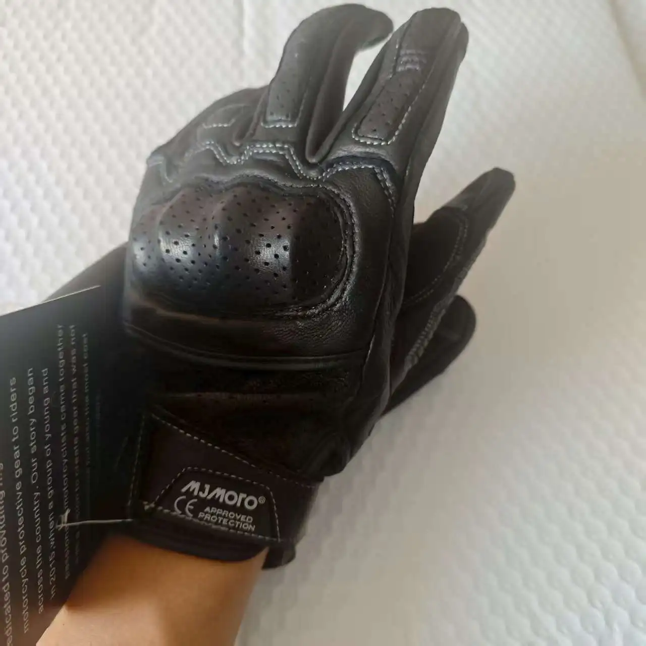 MJMOTO Vintage Leather Motorcycle Gloves Outdoor Climbing Motorbike Riding Touch Screen Motocross Moto Racing Biker Accessories
MJMOTO Vintage Leather Motorcycle Gloves Outdoor Climbing Motorbike Riding Touch Screen Motocross Moto Racing Biker Accessories