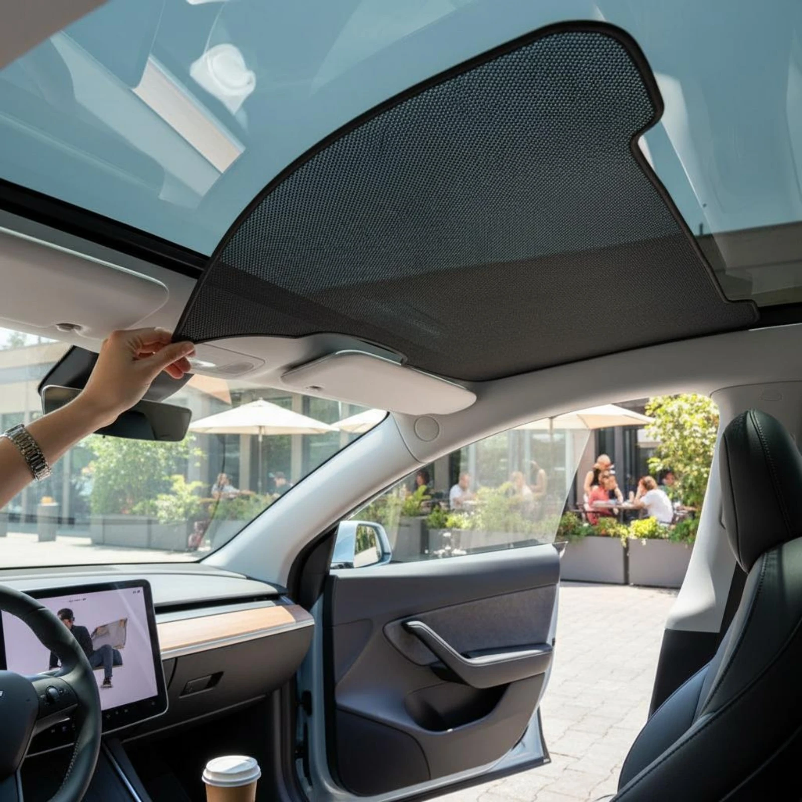Sunroof Shade Heat Insulation Roof Sunshade Car Moonroof Screen Light Blocking Roof Sun Visor Easy to Install for Summer Driving
Sunroof Shade Heat Insulation Roof Sunshade Car Moonroof Screen Light Blocking Roof Sun Visor Easy to Install for Summer Driving