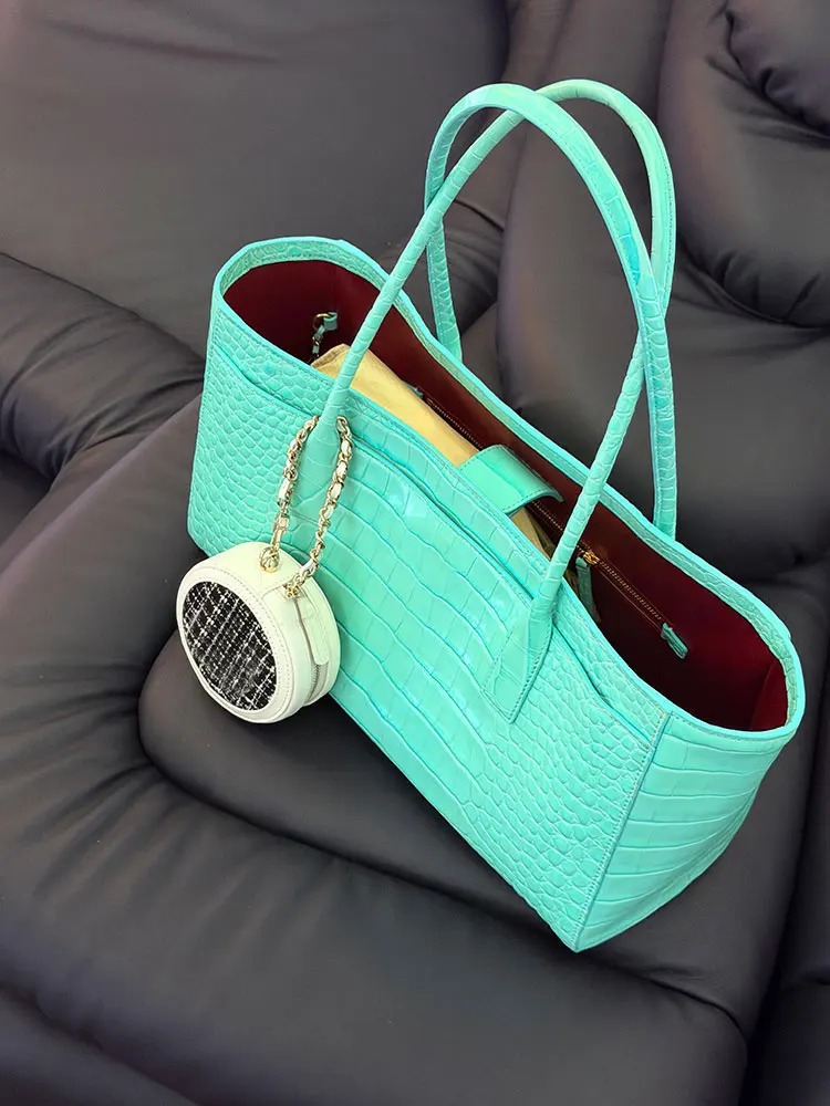 Green Crocodile Pattern Tote Bag Women's Commuter Bag Luxury Minimalist High-End Sensation Single Shoulder Handbag Summer
Green Crocodile Pattern Tote Bag Women's Commuter Bag Luxury Minimalist High-End Sensation Single Shoulder Handbag Summer
