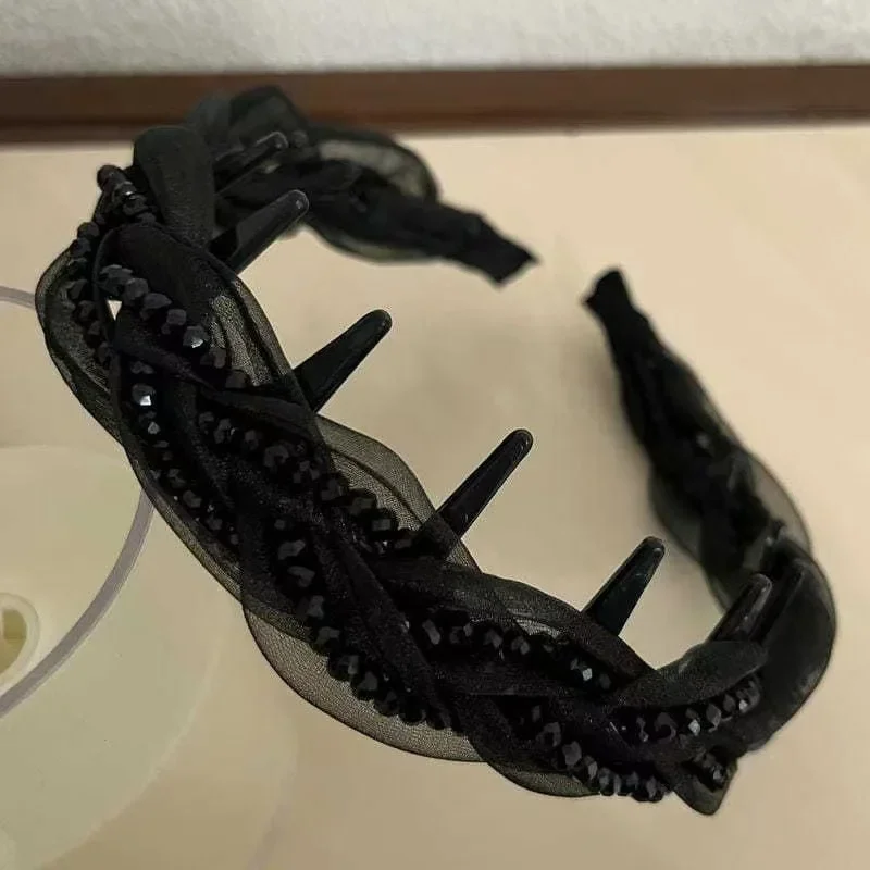Braided Pearl Hair Clip, Korean Style Mesh Headband Black Teeth Grip Design Versatile for Women Girls Accessories
Braided Pearl Hair Clip, Korean Style Mesh Headband Black Teeth Grip Design Versatile for Women Girls Accessories
